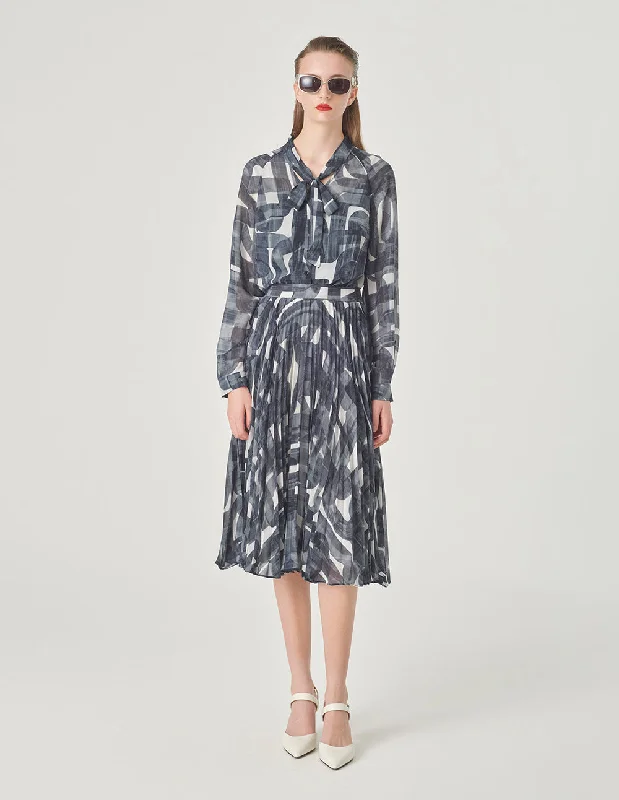 MARYLING V-Neck Ruffled Printed Blouse Office-Ready Blouse
