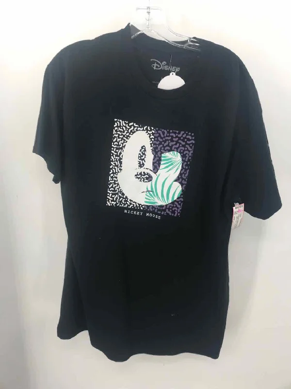 Pre-Owned Disney Black Size Large Printed T-shirt-- Striped Floral Plaid