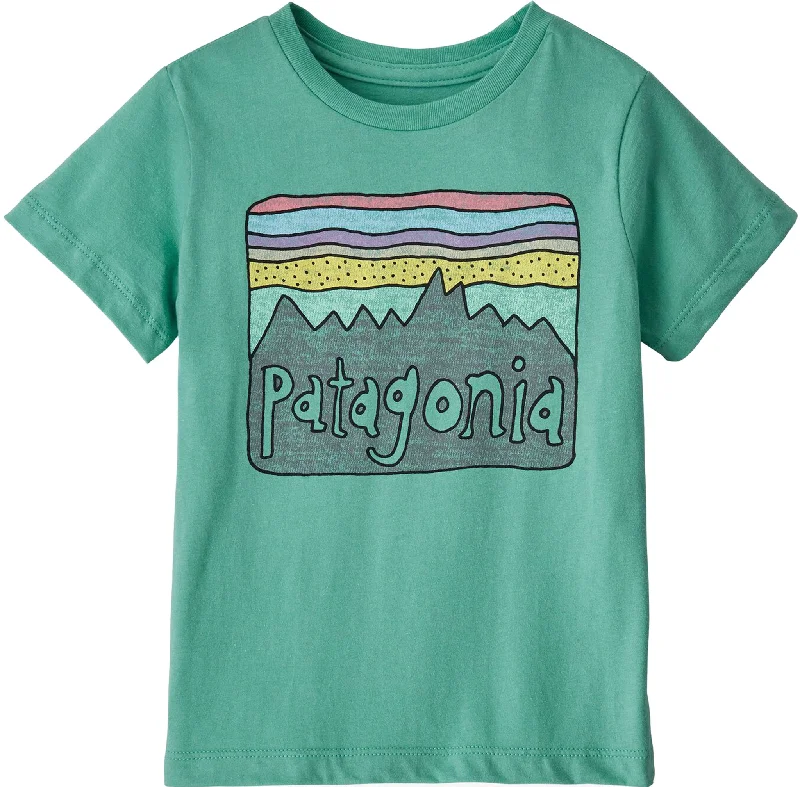 Fitz Roy Skies Organic T-Shirt Past Season - baby|-|T-Shirt organique Fitz Roy Skies Saison précédente - Bébé-- Print Jacquard Patchwork Fitz Roy Skies Organic T-Shirt Past Season - baby|-|T-Shirt organique Fitz Roy Skies Saison précédente - Bébé-- Print Jacquard Patchwork