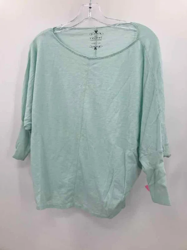 Pre-Owned Velvet Blue Size Small T-shirt-- Handmade Hand-knitted Hand-woven