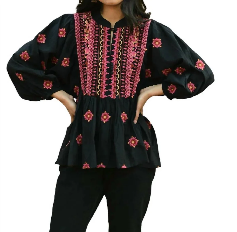 Utopia Blouse In Black Sweetheart Neck Blouse