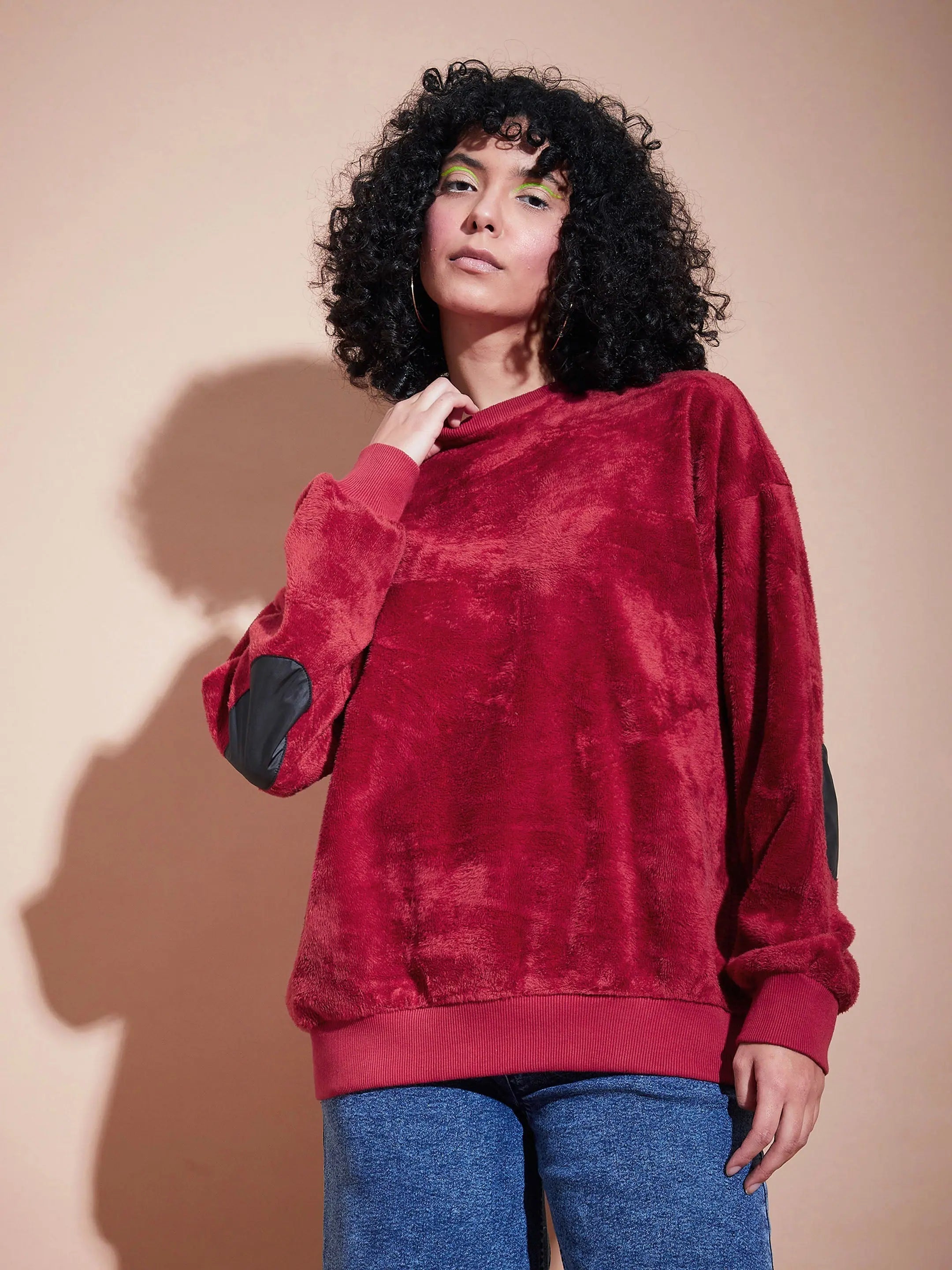 Women Maroon Elbow Patch Fur Round Neck Sweatshirt Hoodie with Monochrome Minimalist Simple Women Maroon Elbow Patch Fur Round Neck Sweatshirt Hoodie with Monochrome Minimalist Simple