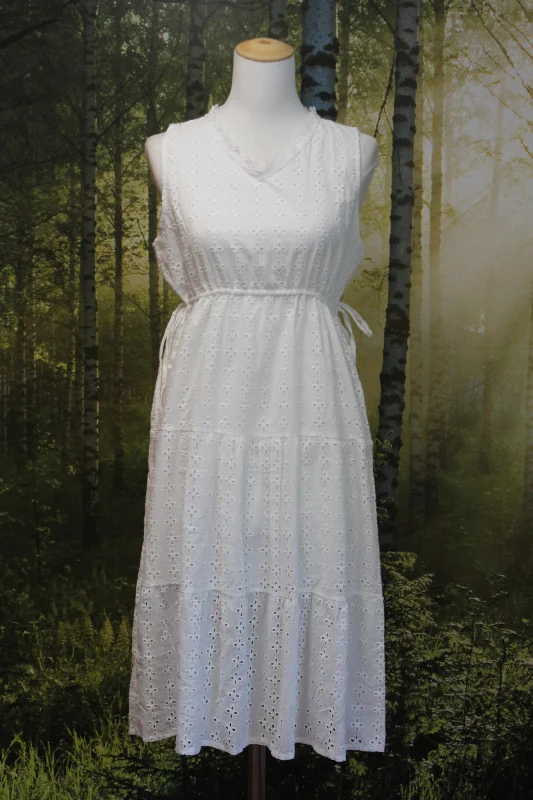 (BN) White broiderie anglaise drawstring waist dress! 11-12 Tunics Short Trendy