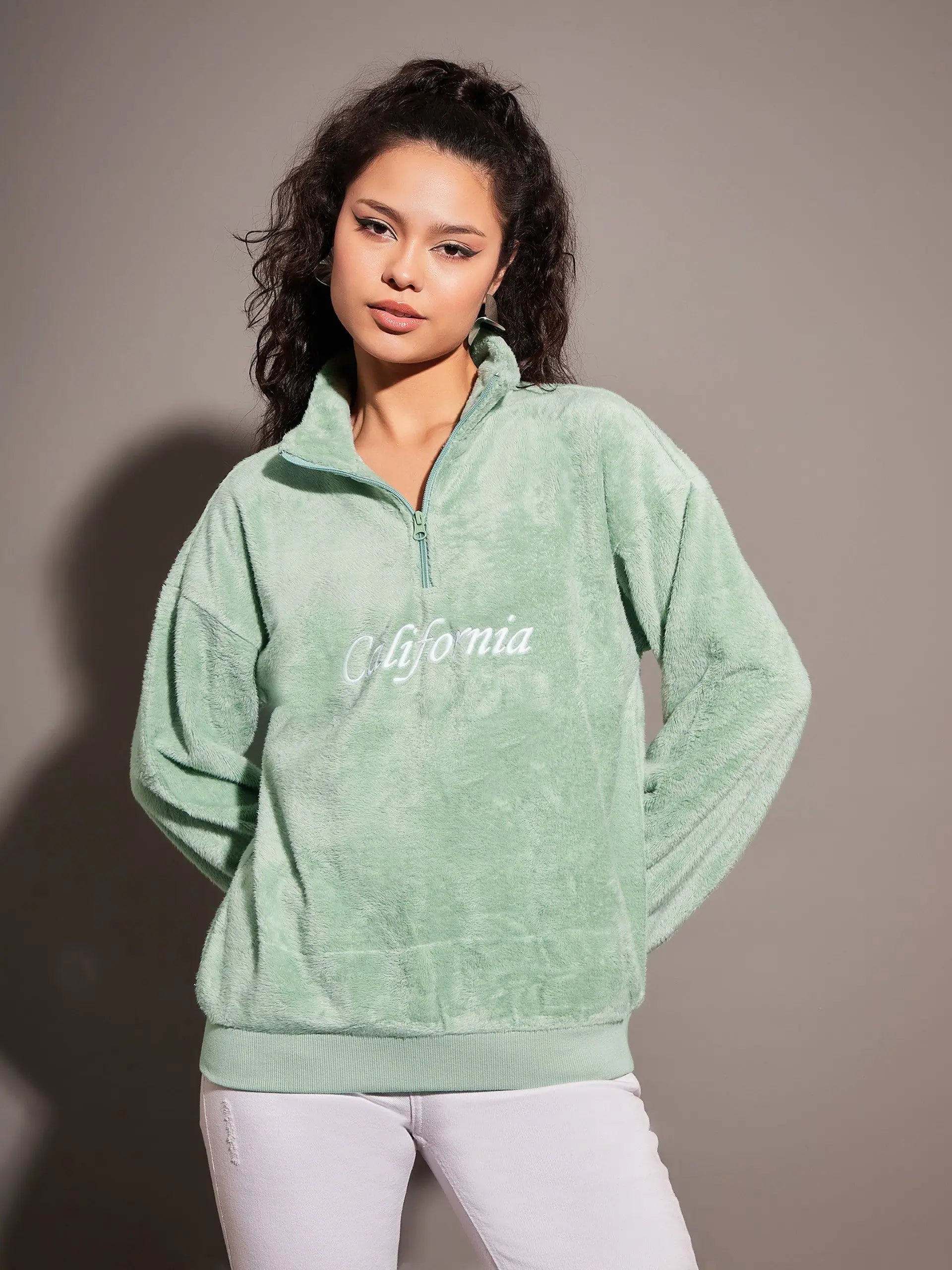 Women Green Fur California Embroidered High Neck Sweatshirt Hoodie with High Neck Warm Protective Women Green Fur California Embroidered High Neck Sweatshirt Hoodie with High Neck Warm Protective