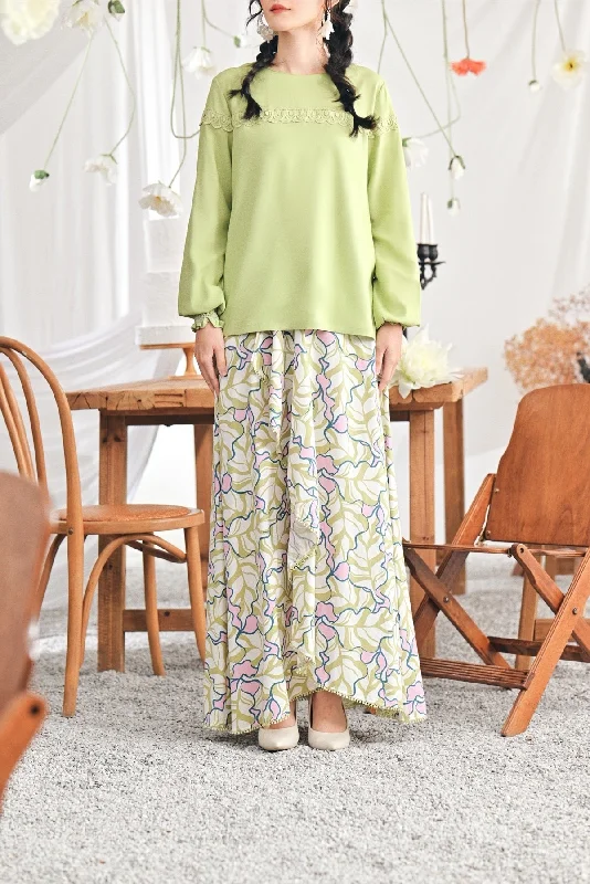 The Mimpian Women Ruffle Wide Skirt - Whimsy leather skirt bold
