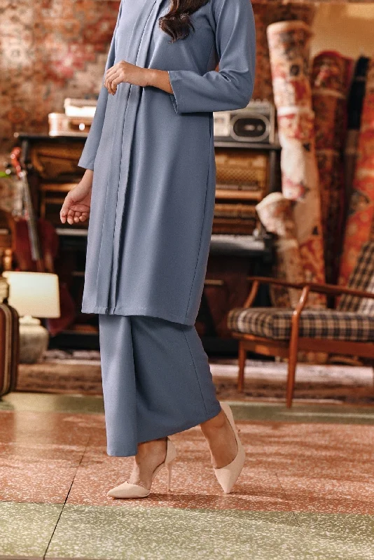 The Akar Kita Women Folded Skirt - Coronet Blue high waist skirt