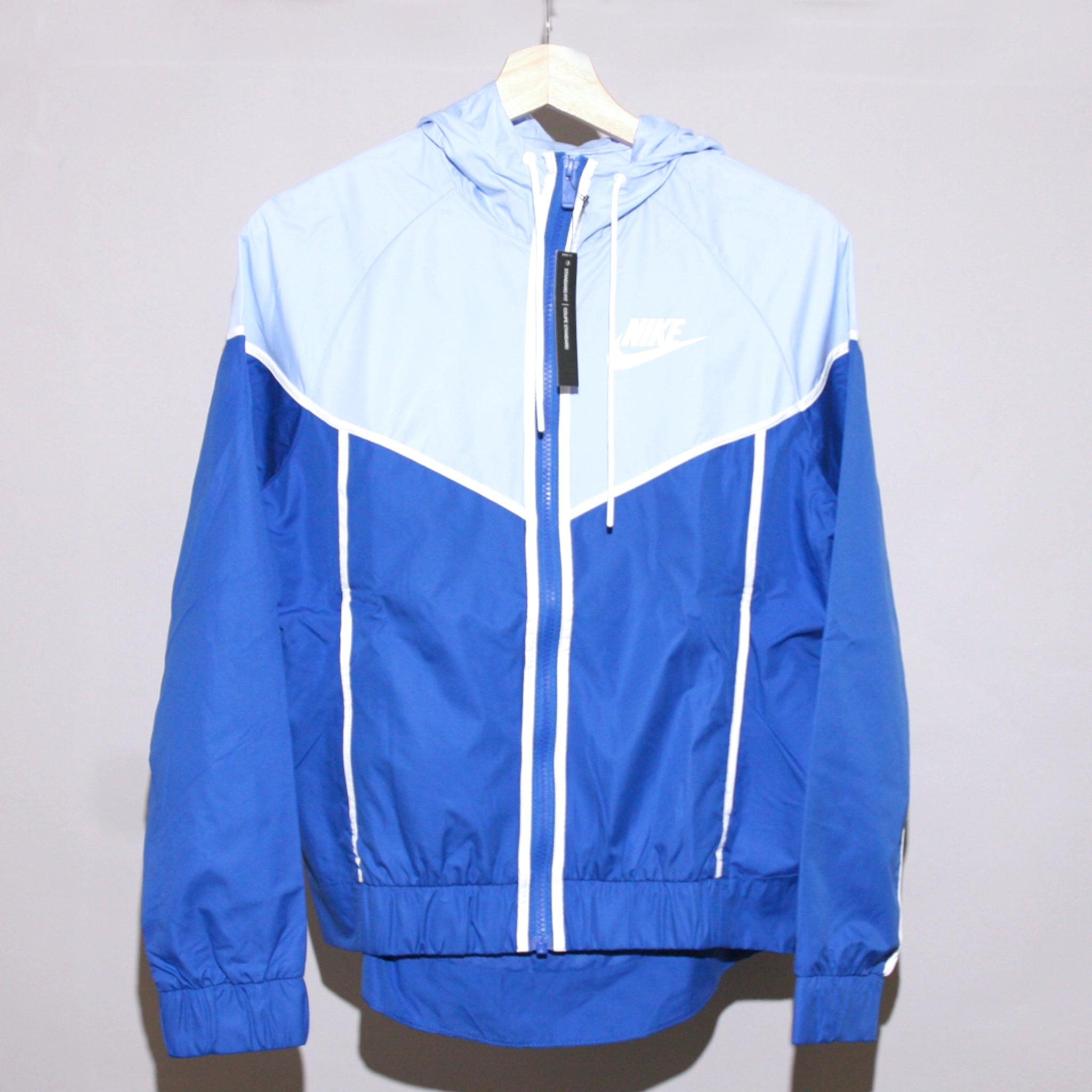 NIKE Womens Sportswear Windrunner Hooded Jacket Ribbed Jacket Pleated Jacket Ruffled Jacket NIKE Womens Sportswear Windrunner Hooded Jacket Ribbed Jacket Pleated Jacket Ruffled Jacket