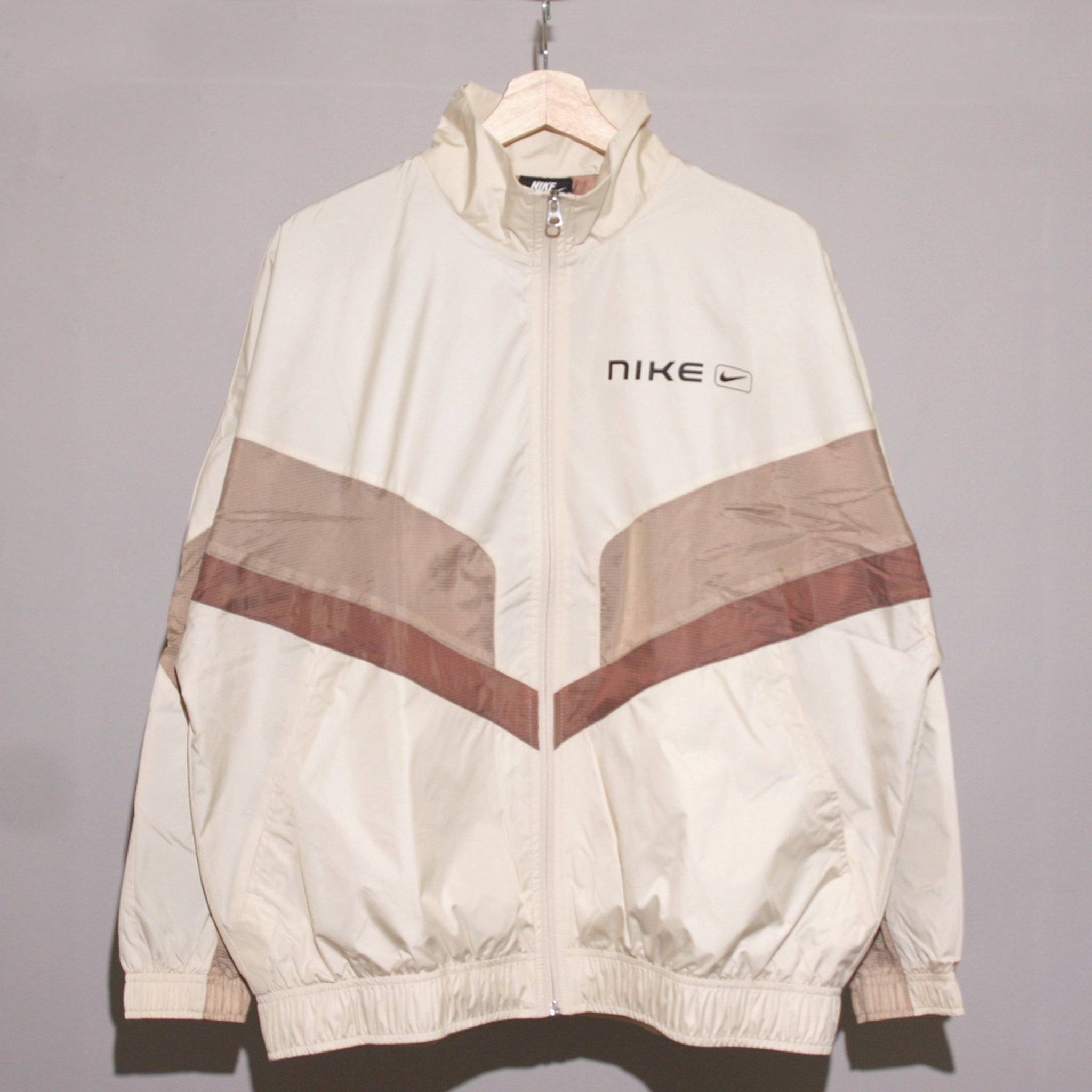 NIKE Women's Sportswear Street Loose Fit Woven Jacket Anorak Shell Jacket Lightweight Jacket NIKE Women's Sportswear Street Loose Fit Woven Jacket Anorak Shell Jacket Lightweight Jacket