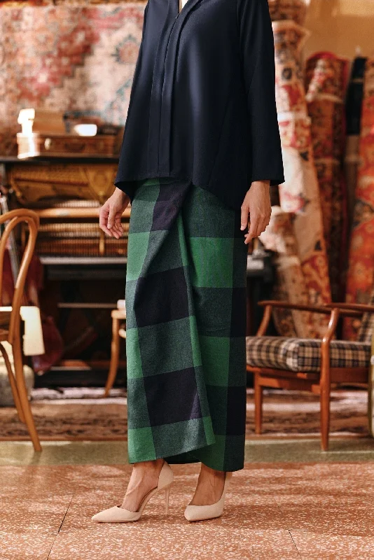The Akar Kita Women Wrap Skirt - Green Square chiffon skirt delicate