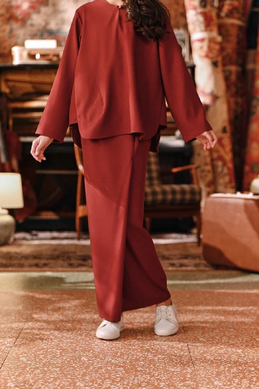 The Akar Kita Folded Skirt - Maroon Dust corduroy skirt textured