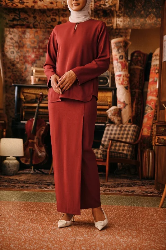 The Akar Kita Women Folded Skirt - Maroon Dust tiered skirt playful