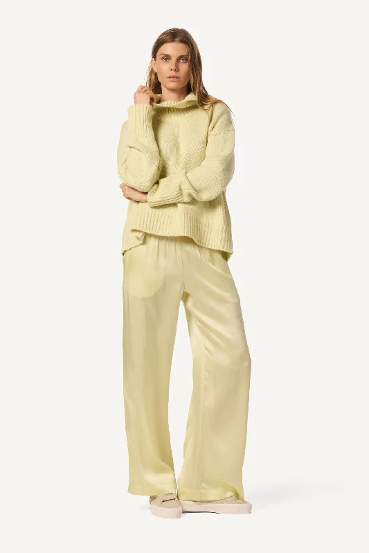 BRYNN  WIDE LEG SILK PANT  | PALE CITRON Trendy Velvet Pants