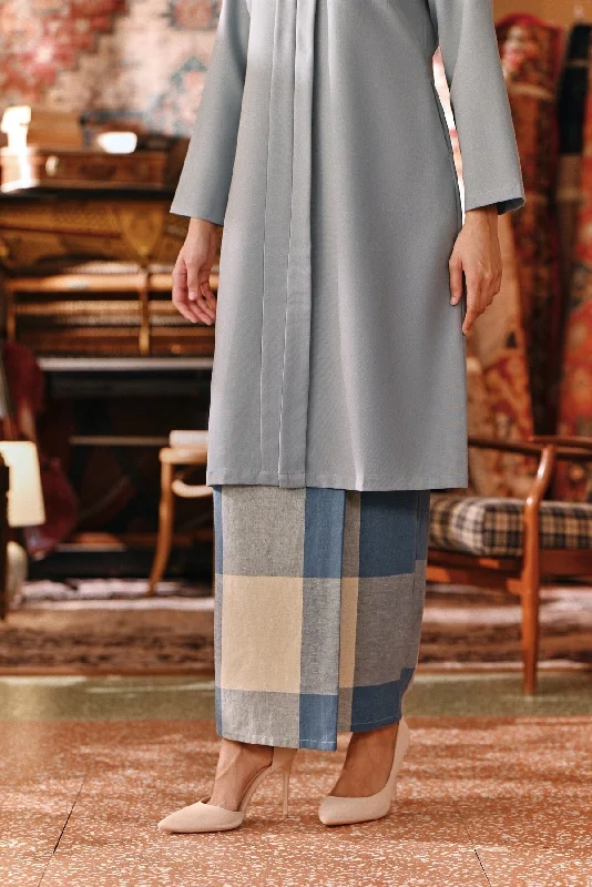 The Akar Kita Women Folded Skirt - Blue Square velvet skirt luxurious