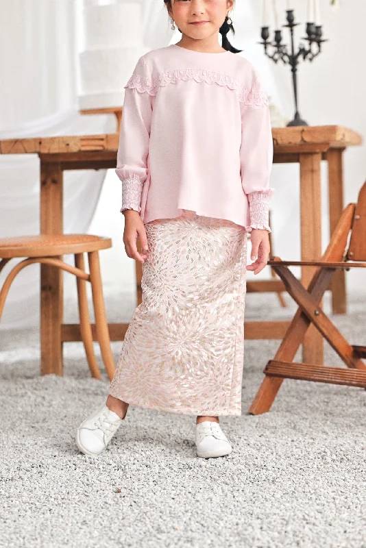 The Mimpian Jacquard Skirt - Spring Rose breathable skirt fabric