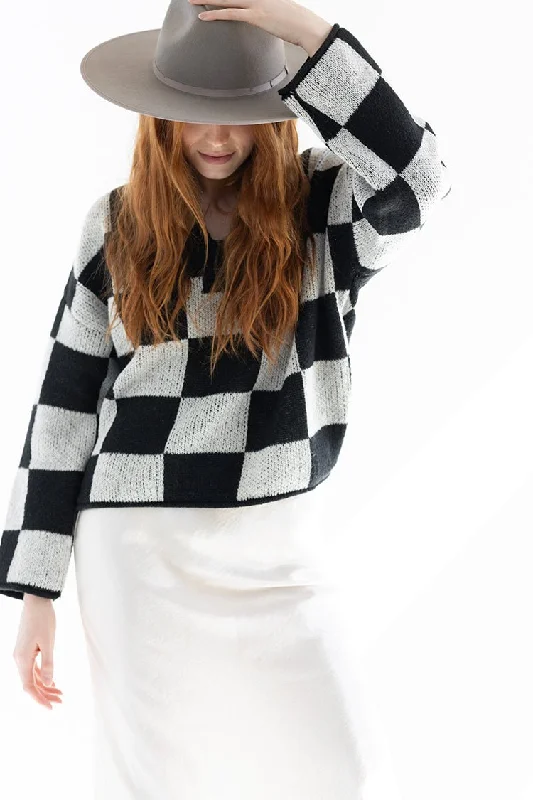 Checkered Rounded V-Neck Sweater Silk Blend Satin Velvet