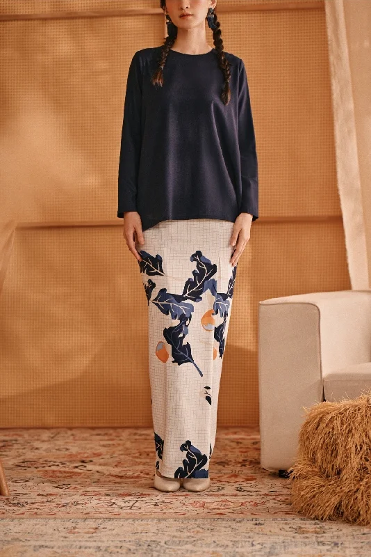 The Nest Women Folded Skirt - Nurture pencil skirt chic