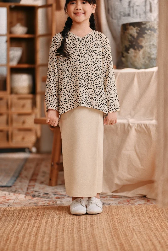 The Bay Folded Skirt - Khaki leather skirt refined