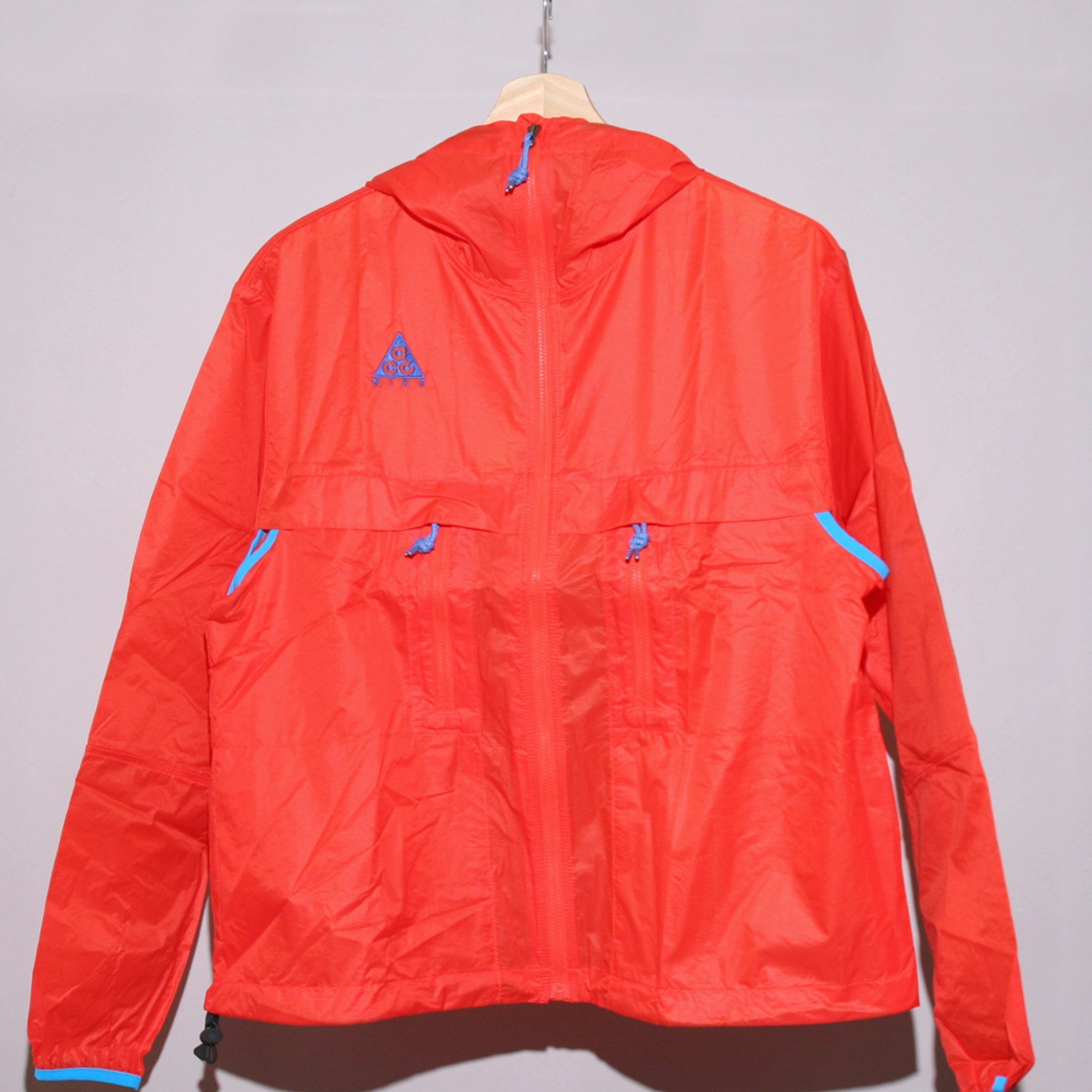 NIKE Women ACG Windbreaker Hooded Jacket Zippered Front Buttoned Front Snap Front