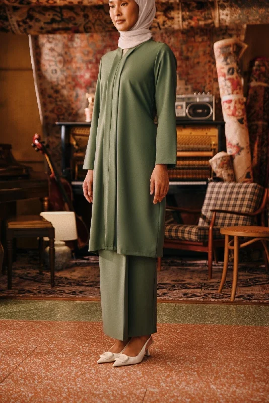 The Akar Kita Women Folded Skirt - Sage Green maxi skirt elegant