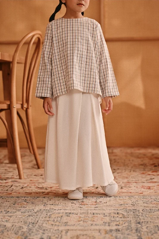 The Nest A-Line Skirt - White high slit skirt