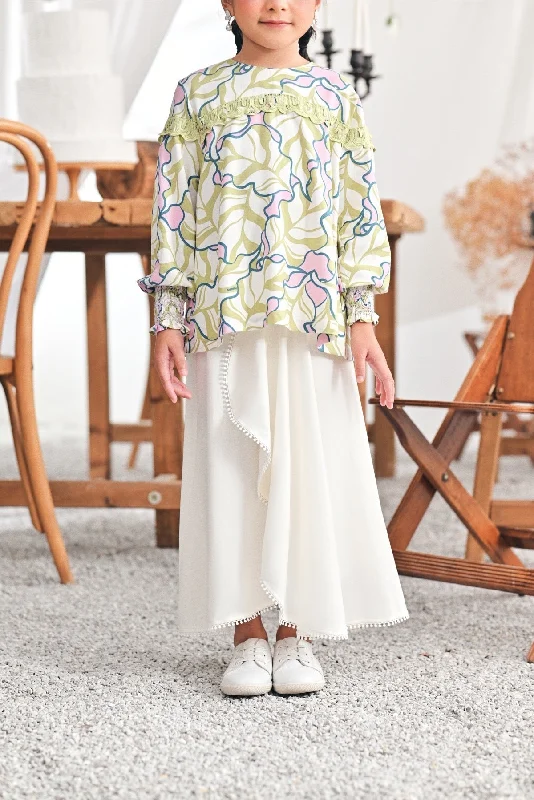 The Mimpian Ruffle Wide Skirt - White chiffon skirt flowing
