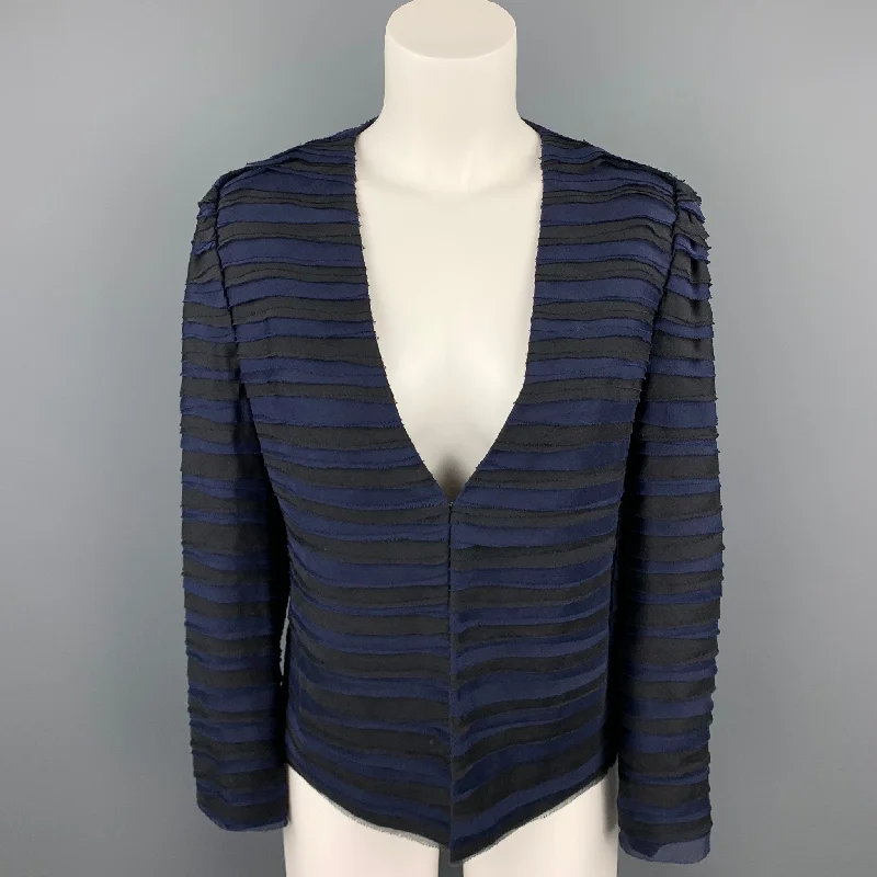 DKNY Size S Black & Blue Textured Silk Hook & Eye Jacket Tiered Jacket Buttoned Jacket Zippered Jacket DKNY Size S Black & Blue Textured Silk Hook & Eye Jacket Tiered Jacket Buttoned Jacket Zippered Jacket