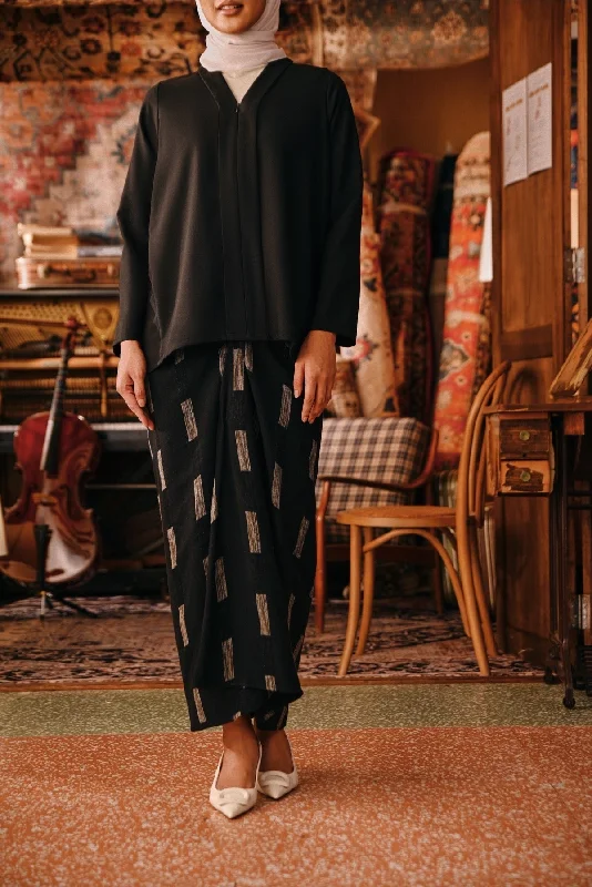The Akar Kita Women Wrap Skirt - Noirline corduroy skirt durable