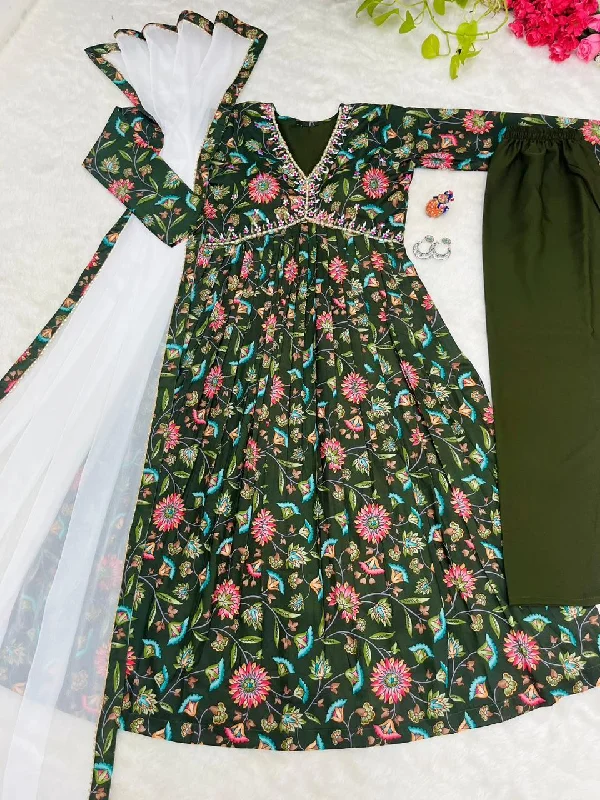 Green Boho Floral Special: Aliya Cut Dresses with Dupatta and Pant! 🌺🌺 Casual Sweatpants Style Green Boho Floral Special: Aliya Cut Dresses with Dupatta and Pant! 🌺🌺 Casual Sweatpants Style